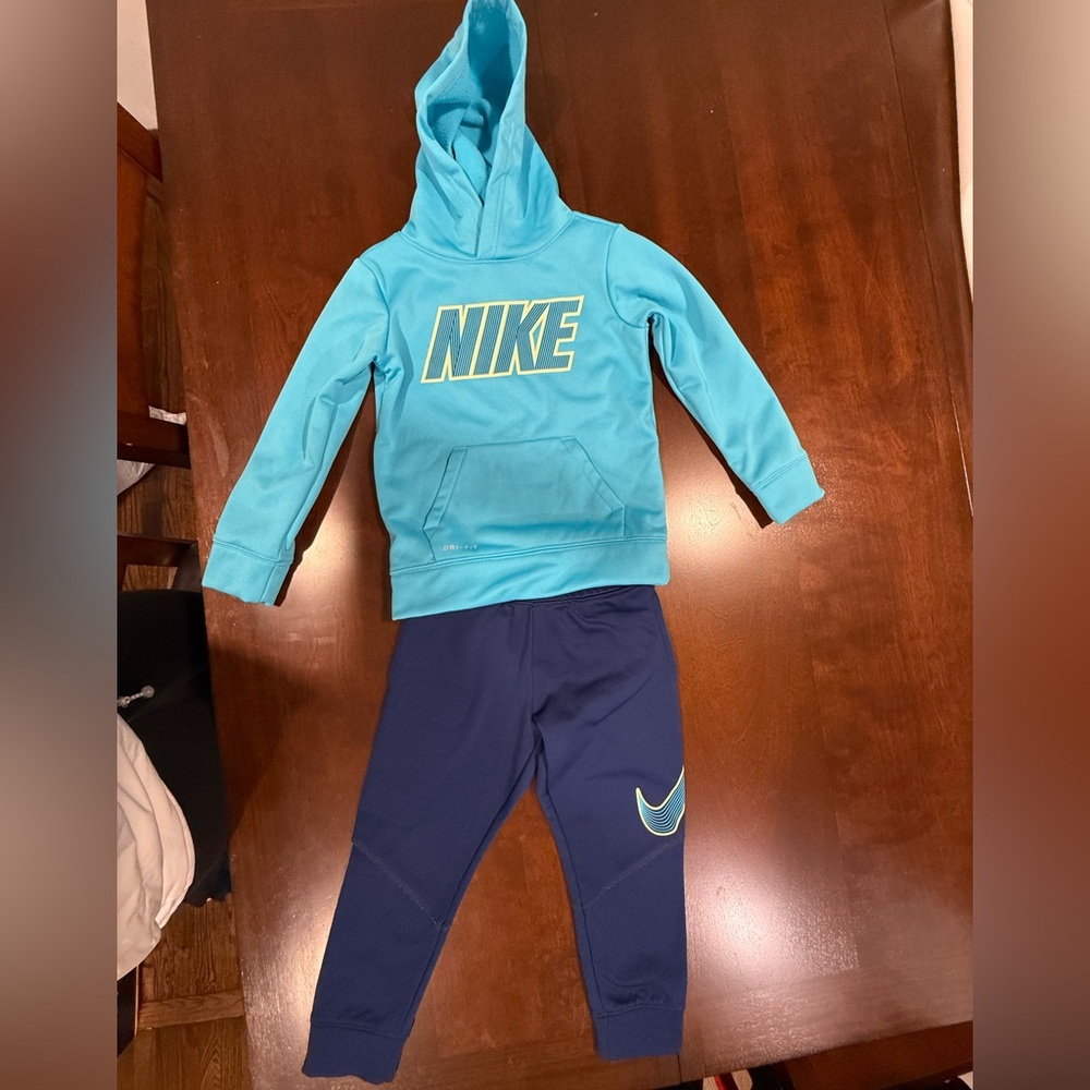 Nike Teal Hoodie and Navy Leggings Set